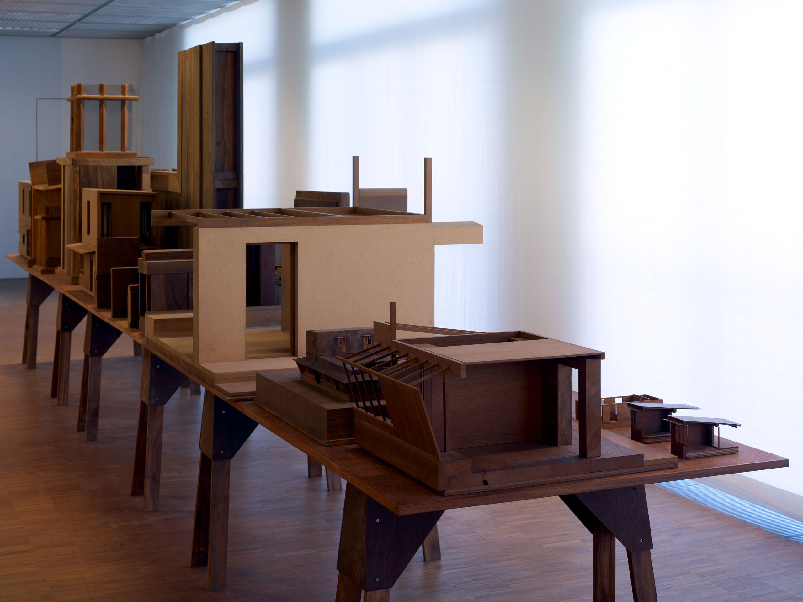 E11328 AP45 028214 j2560